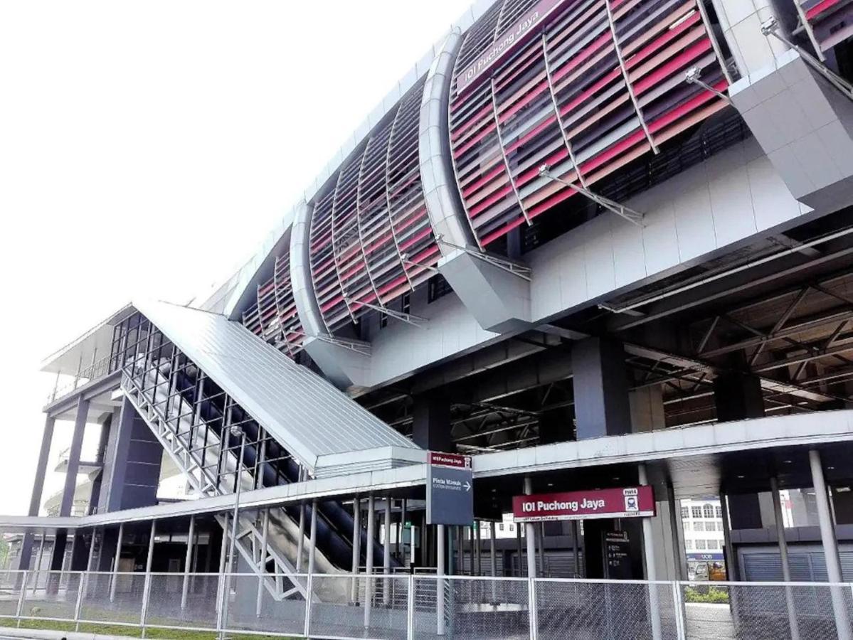 Puchong Skypod Residence @ Hostay エクステリア 写真